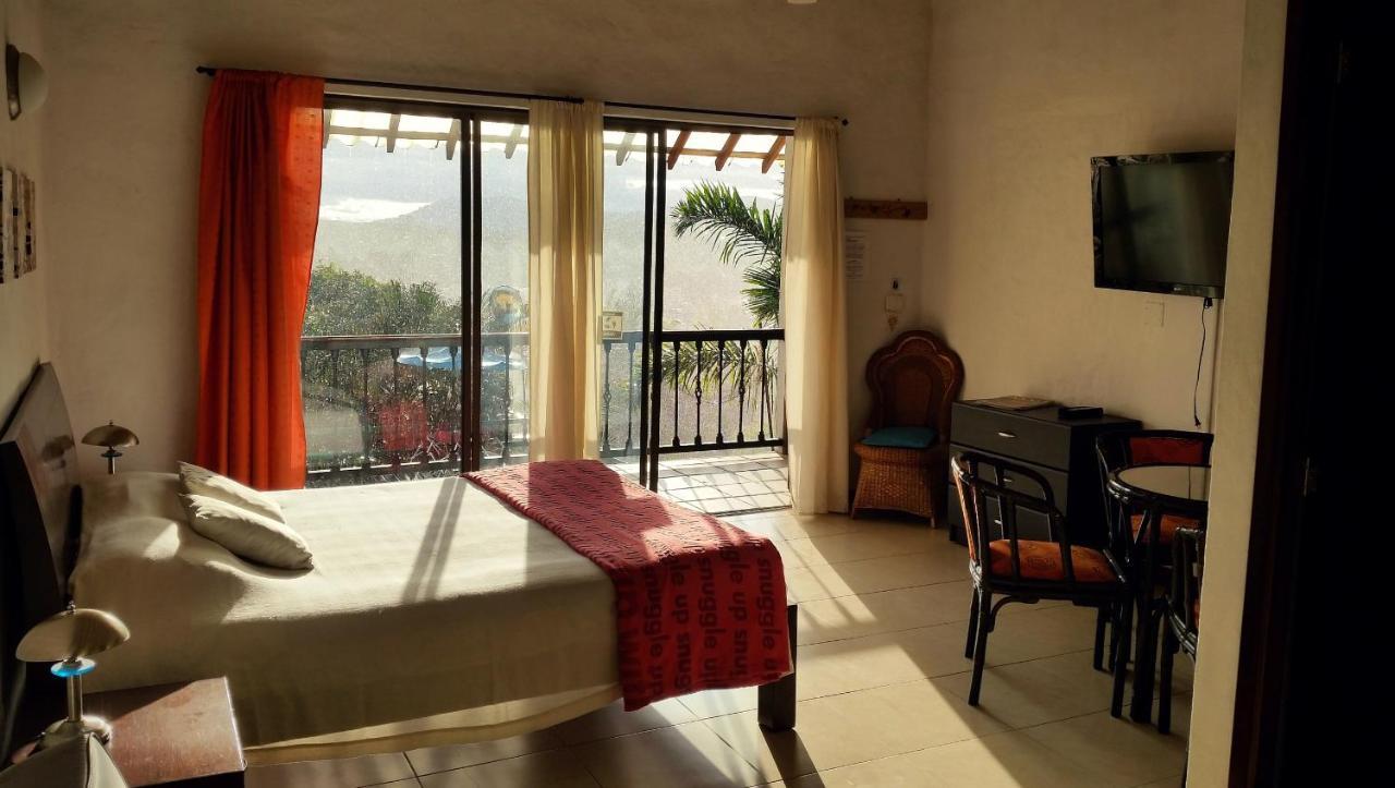 Hotel Faroazul Rnt12633 サンタ・ロサ・デ・カバル エクステリア 写真